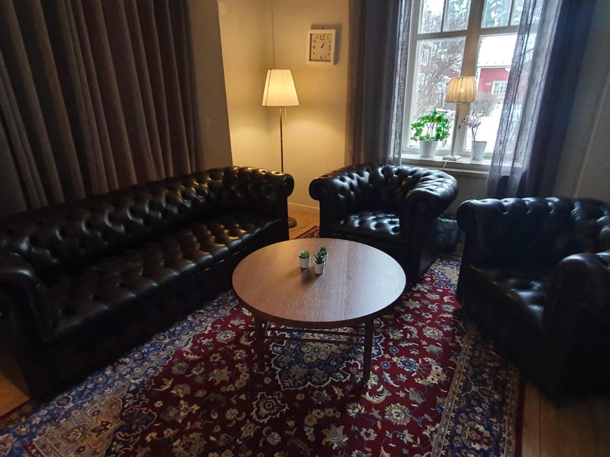 Gustafs Logi Hostel Buitenkant foto